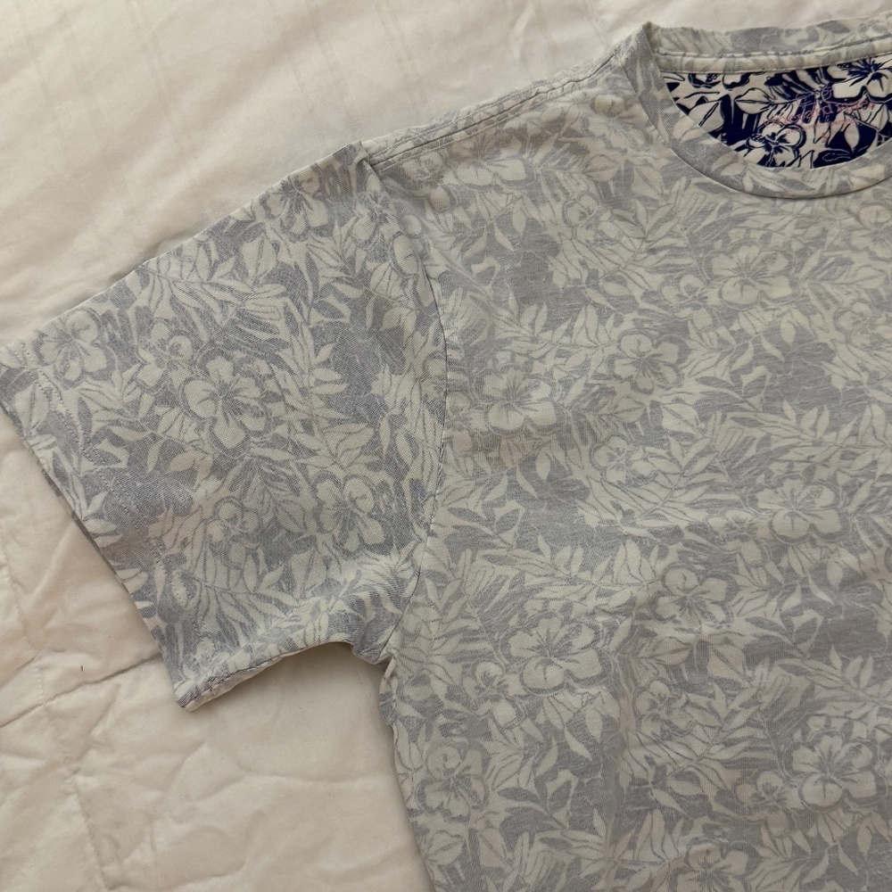 Vineyard Vines Short Sleeve Tee Hawaiian Print Small - Picture 4 of 8